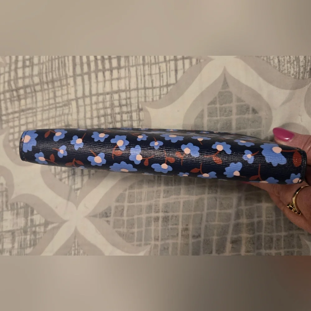 Kate Spade Floral Wallet - Picture 9 of 9